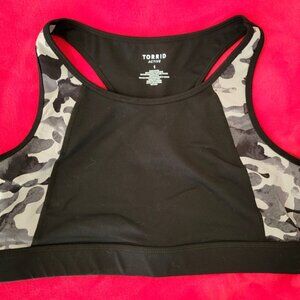 Torrid Sports Bra Plus Size 1 Racerback Workout Black & Gray Camo Active 16 1X